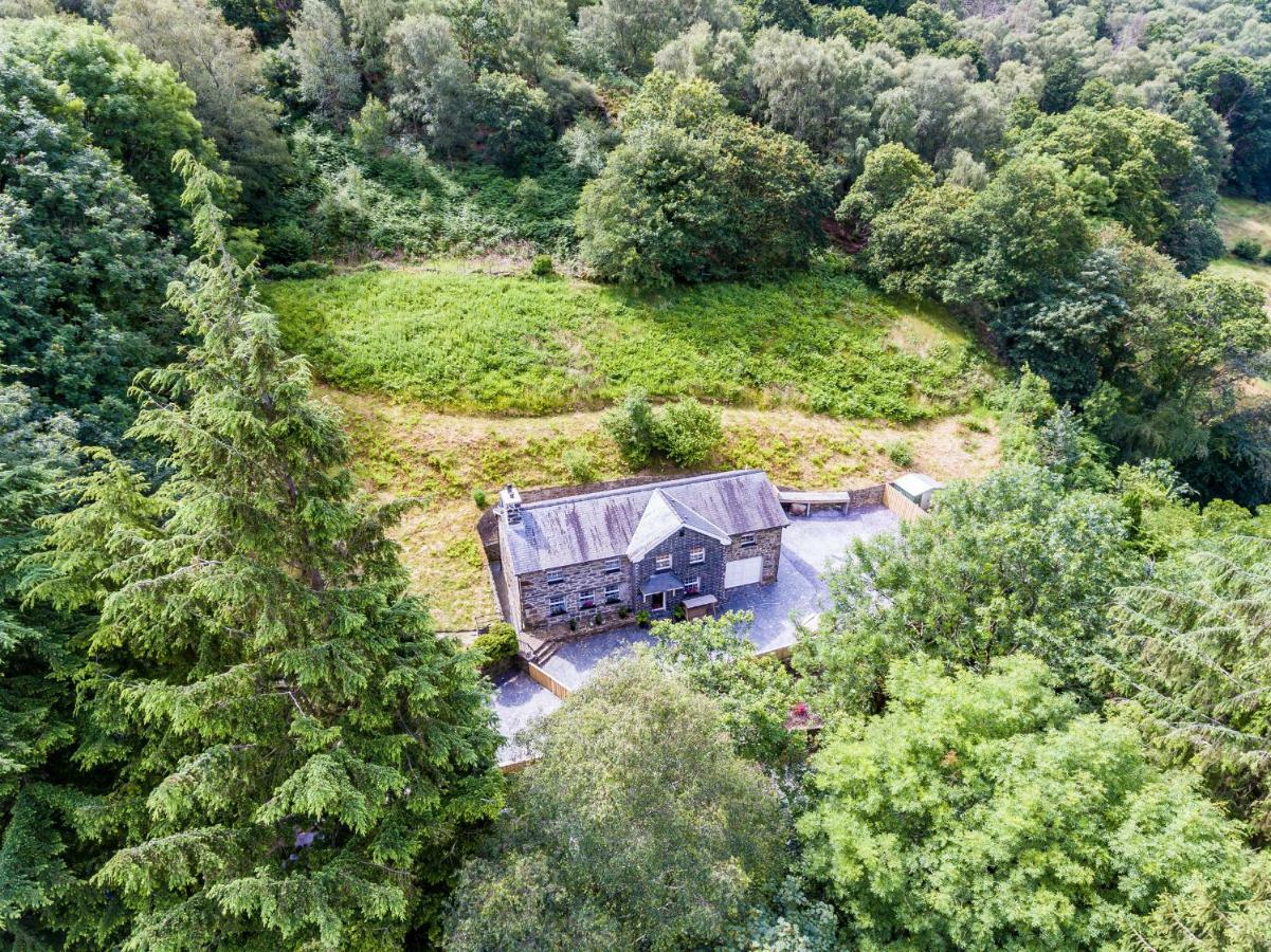 Hilltop Cottage/ Penrhiw *