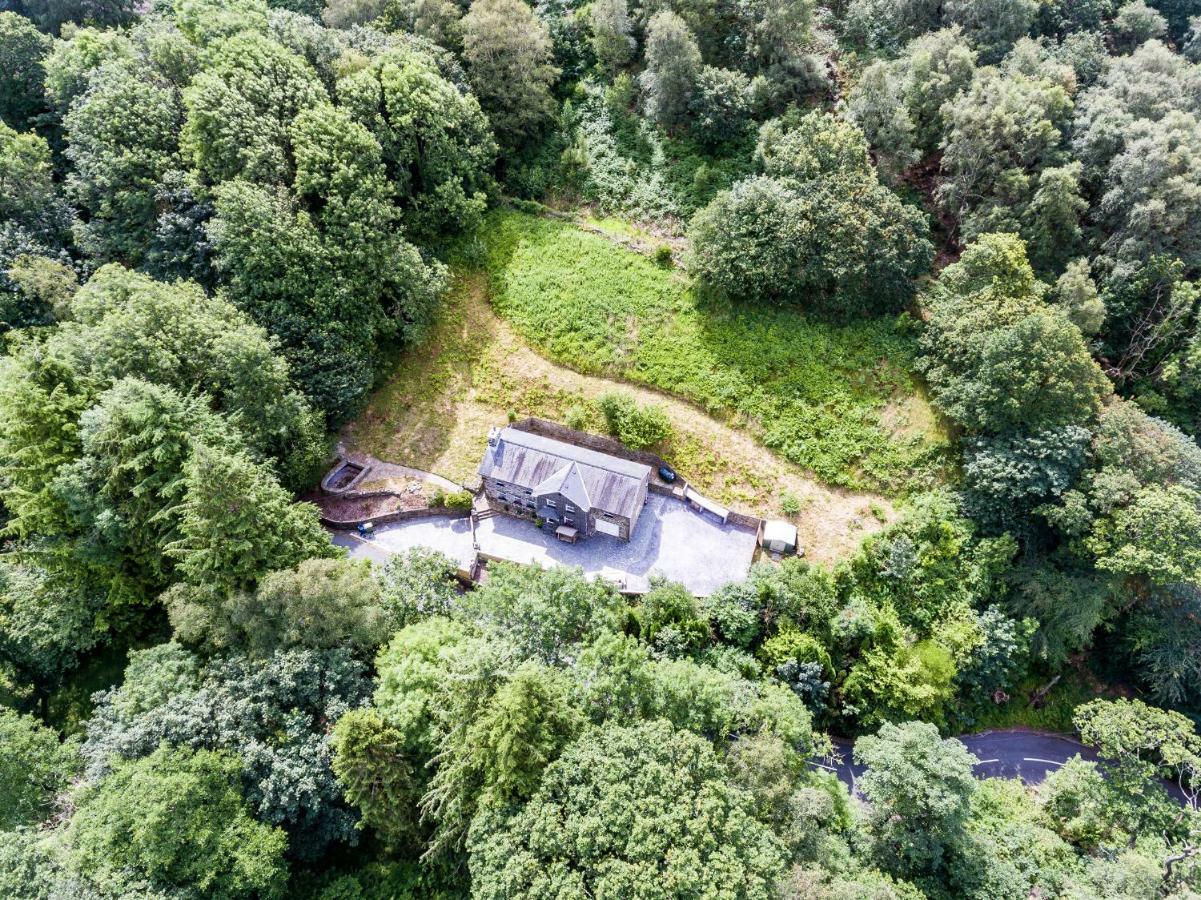 Hilltop Cottage/ Penrhiw *